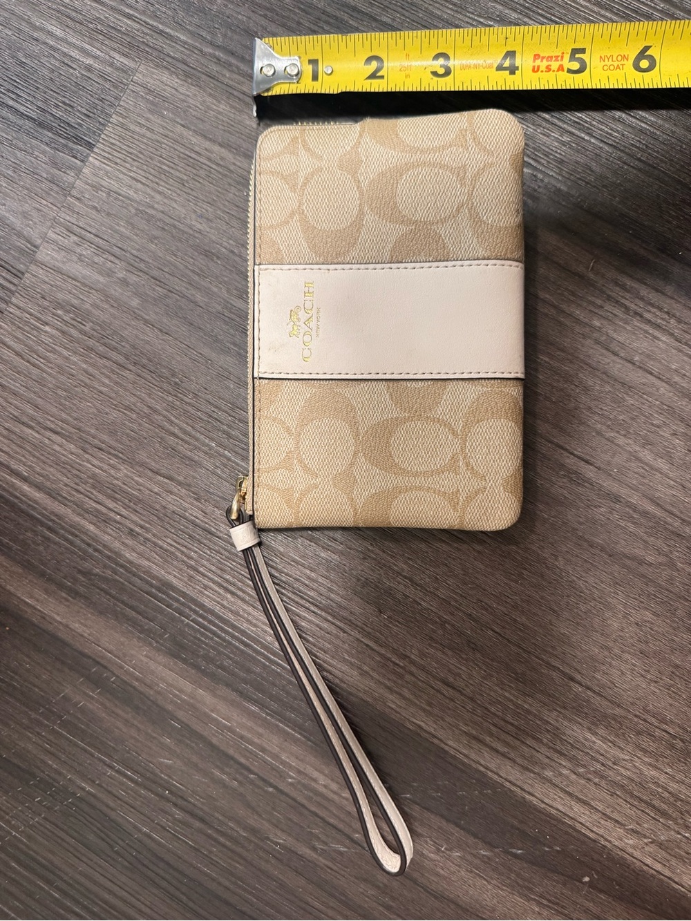 Coach Beige and Chalk Signature Zip Wristlet